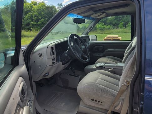 Used 1998 GMC Sierra 3500 4x4 Crew Cab w/ Marketing Option Pkg 3 image 6