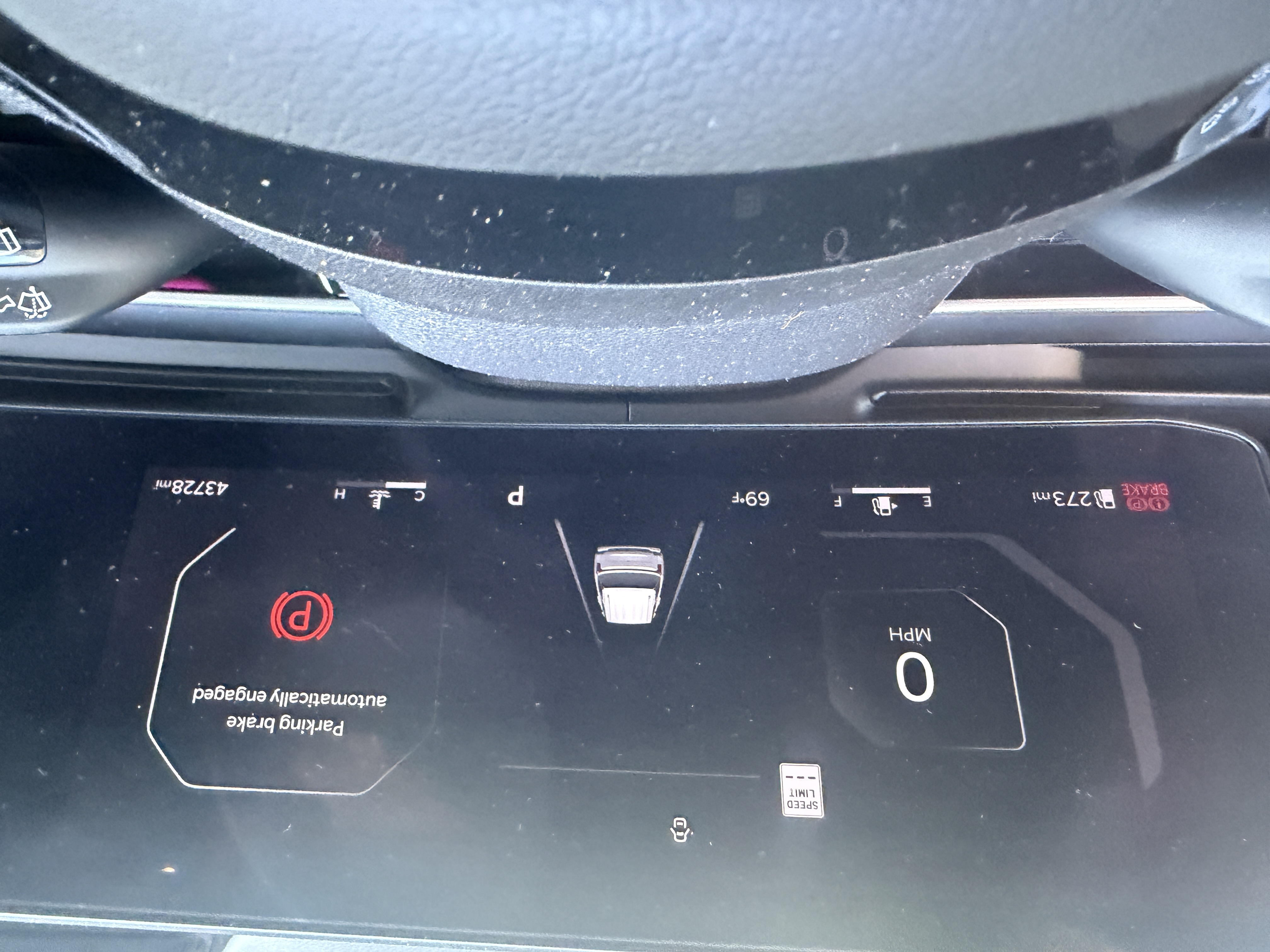 Used 2025 Kia Carnival SX Prestige FWD image 2