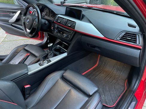 Used 2012 BMW 328i Sedan image 18