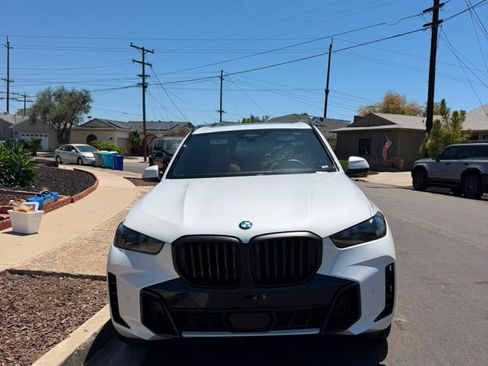 Used 2026 BMW X5 xDrive40i w/ M Sport Package AWD/4WD image 10