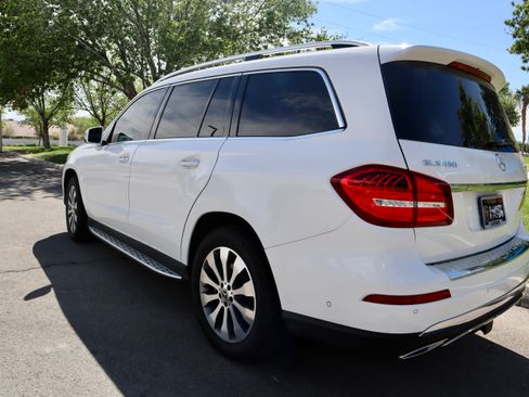Used 2019 Mercedes-Benz GLS 450 4MATIC image 2