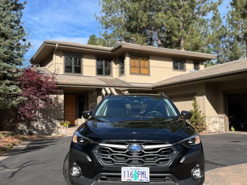 Used 2024 Subaru Crosstrek 2.0i Premium w/ Popular Package #4 image 1