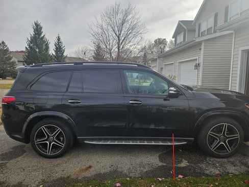 Used 2022 Mercedes-Benz GLS 450 4MATIC image 11