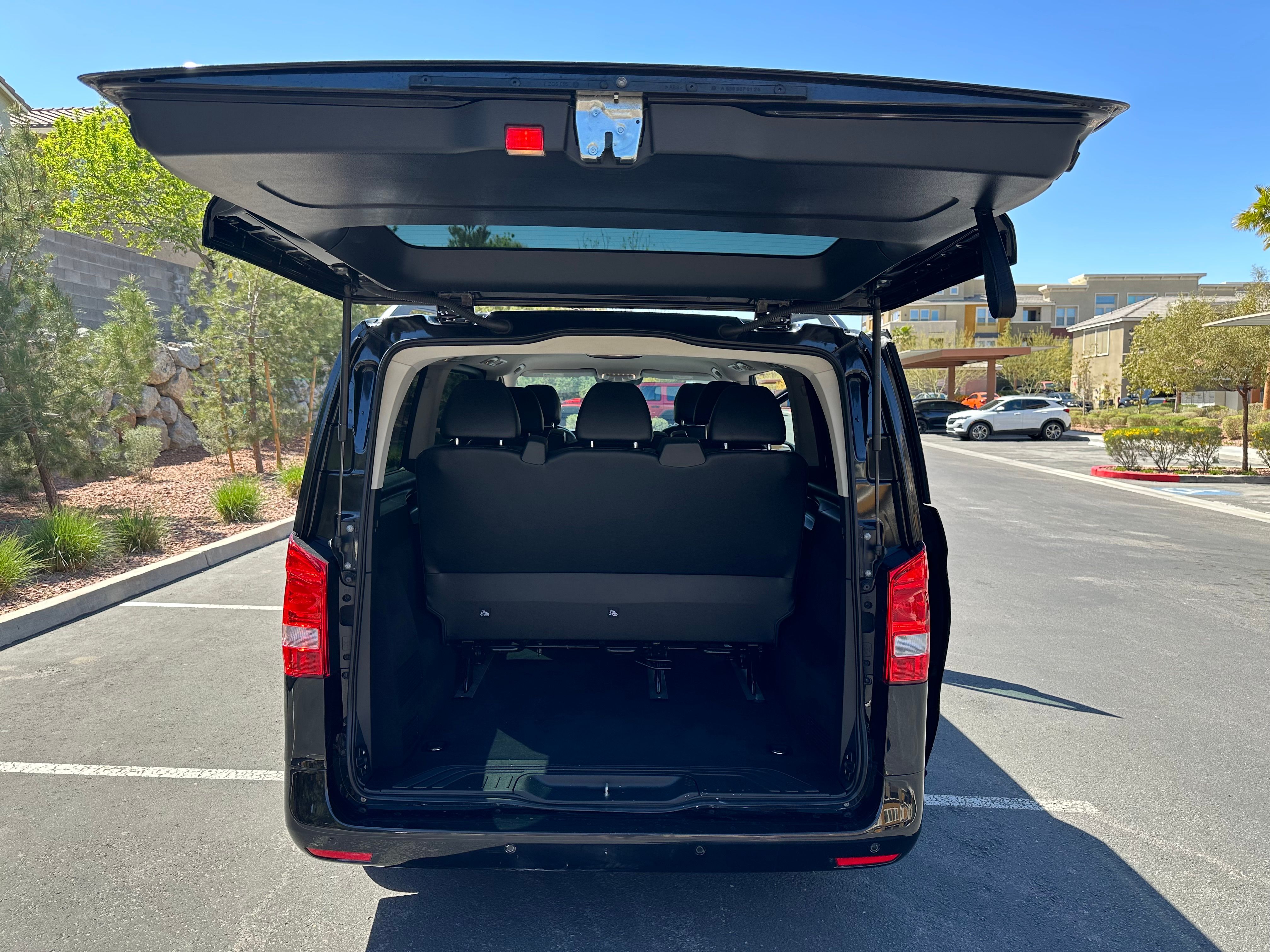 Used 2016 Mercedes-Benz Metris Passenger image 8