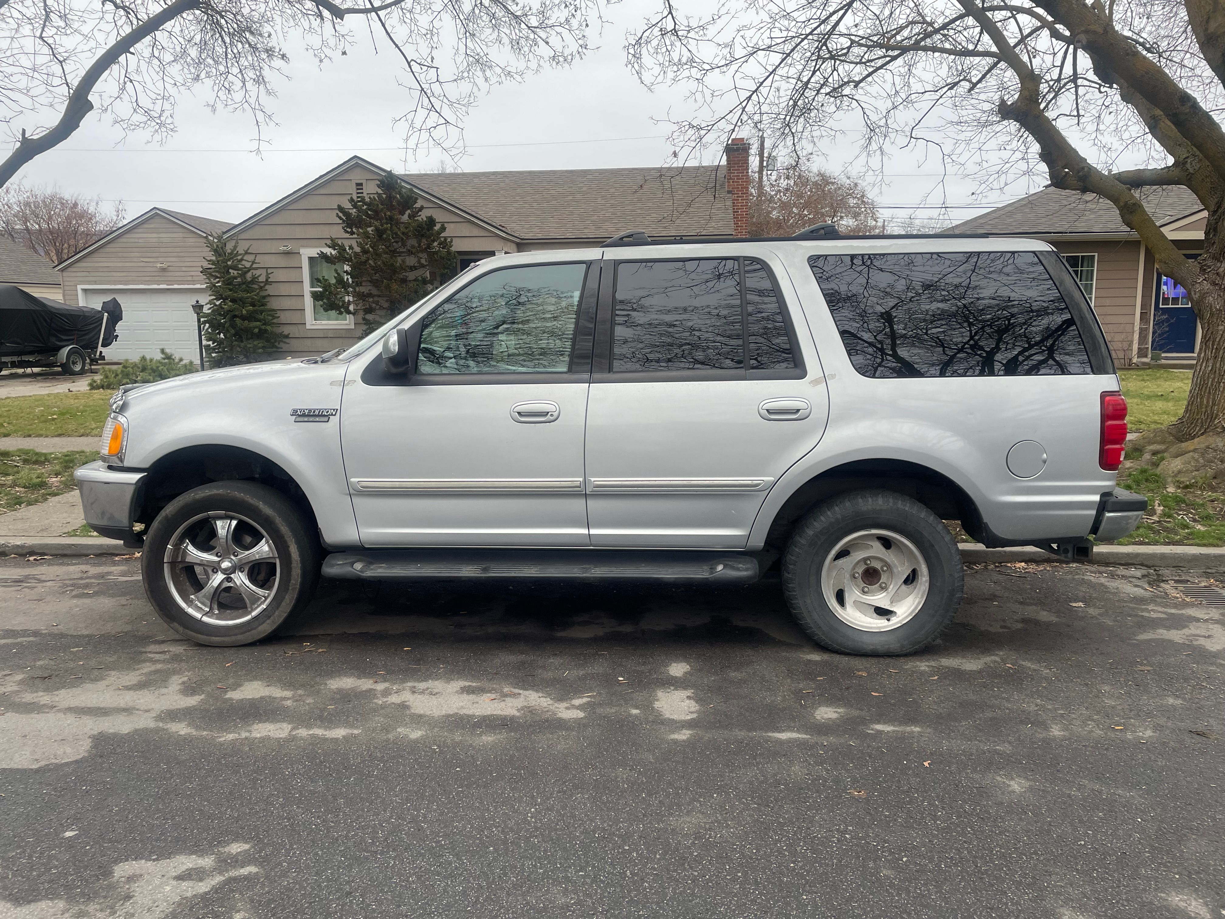 Used 1997 Ford Expedition 4WD image 4