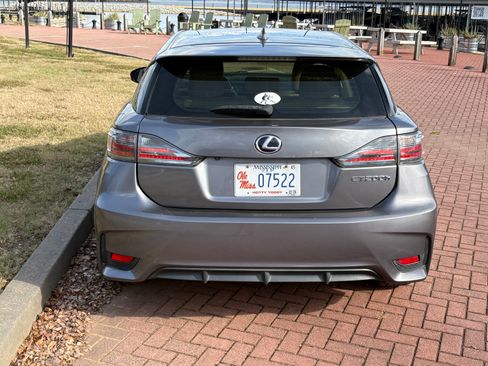 Used 2015 Lexus CT 200h image 9