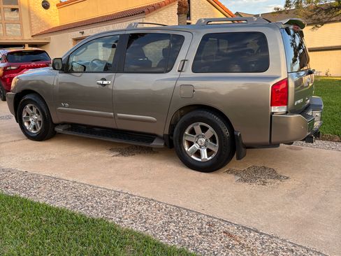 Used 2007 Nissan Armada LE w/ Technology Pkg image 1