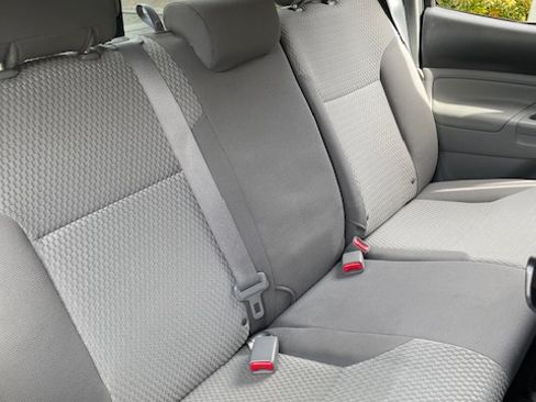 Used 2012 Toyota Tacoma PreRunner w/ SR5 Pkg RWD image 13