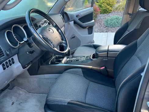Used 2009 Toyota 4Runner Sport image 18