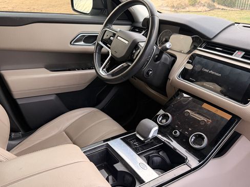 Used 2021 Land Rover Range Rover Velar S image 4