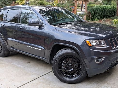 Used 2014 Jeep Grand Cherokee Laredo w/ Quick Order Package 23E image 10