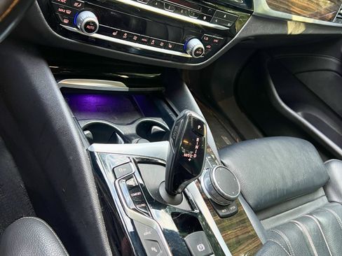 Used 2018 BMW 530e image 14