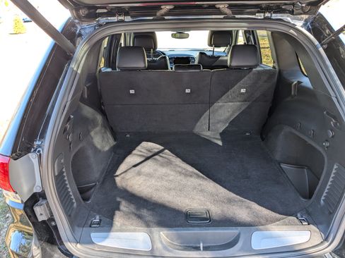 Used 2019 Jeep Grand Cherokee Limited w/ Trailer Tow Group IV image 22