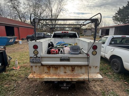Used 2016 Chevrolet Silverado 3500 LT image 2