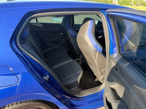 Used 2022 Volkswagen Golf R AWD/4WD image 17