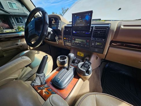 Used 2001 Land Rover Discovery SE AWD/4WD image 8