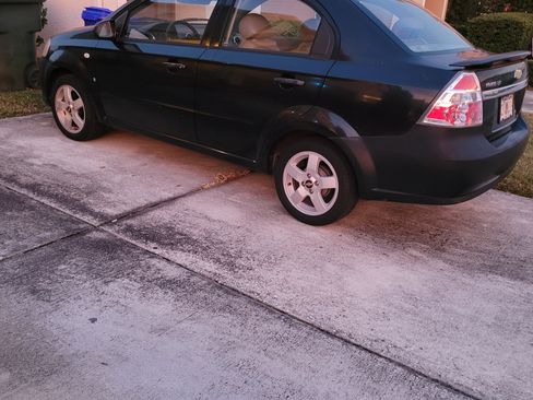 Used 2007 Chevrolet Aveo LT image 3