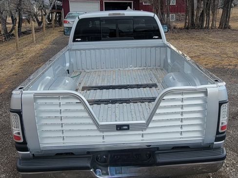 Used 2001 Dodge Ram 2500 Truck Long Bed image 9