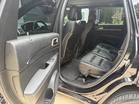 Used 2014 Jeep Grand Cherokee Overland image 21