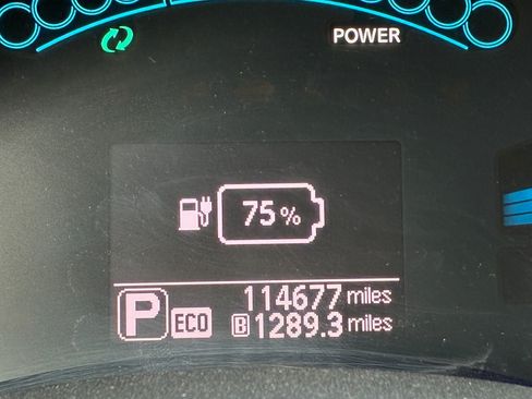 Used 2013 Nissan Leaf SL image 30