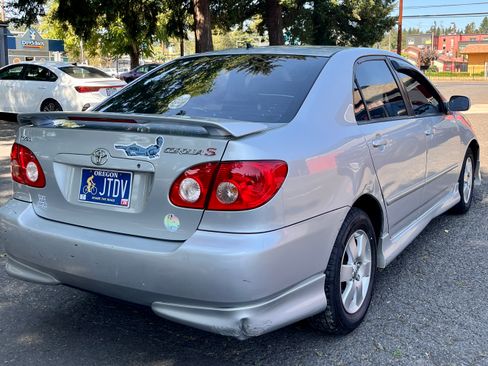 Used 2005 Toyota Corolla S w/ Extra Value Pkg 1 FWD image 5