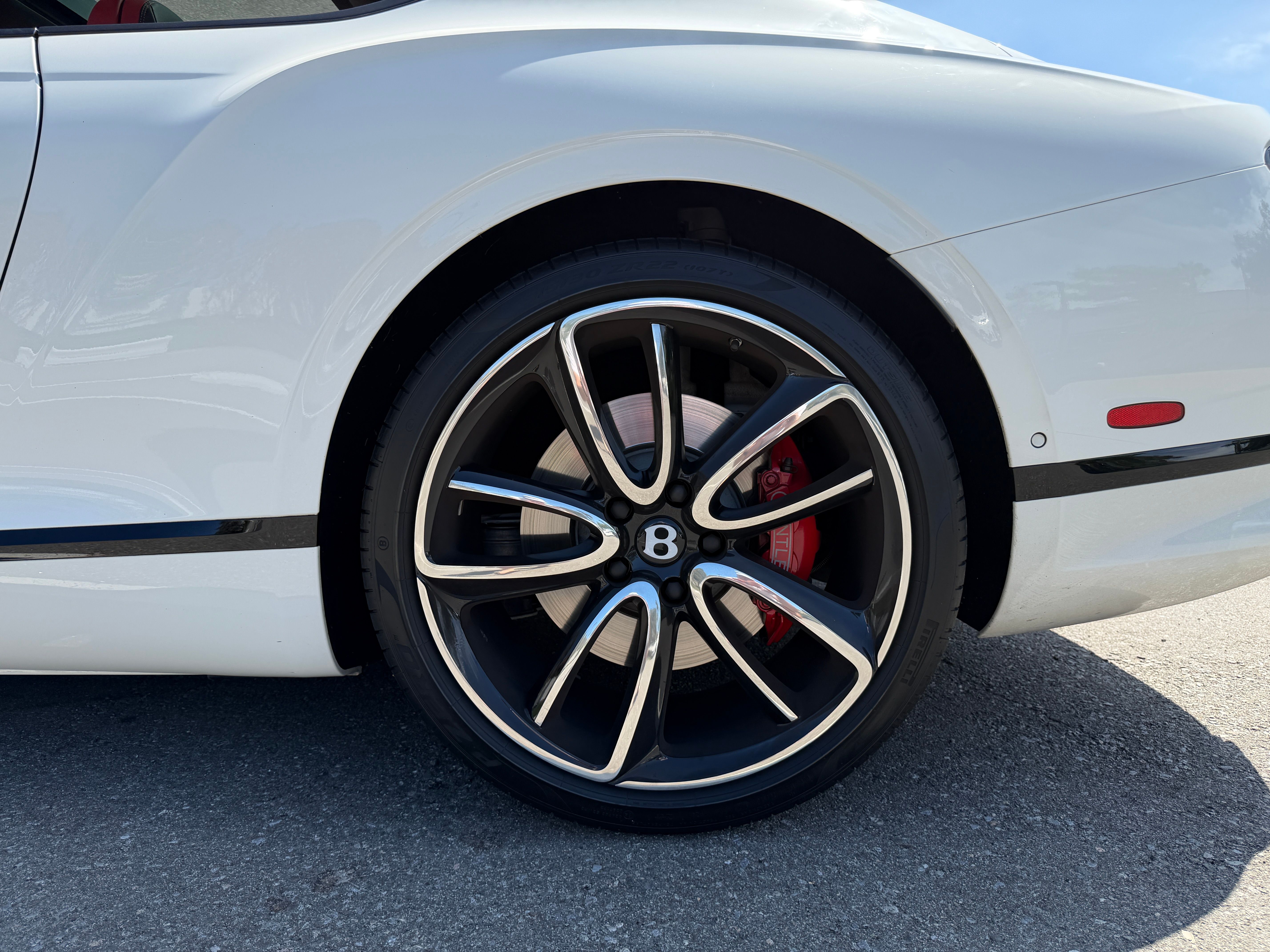Used 2020 Bentley Continental GT AWD/4WD image 27