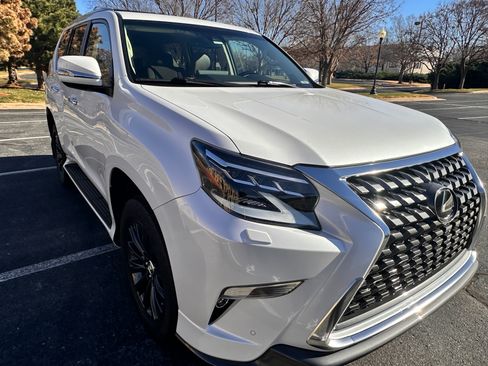 Used 2023 Lexus GX 460 Premium image 5