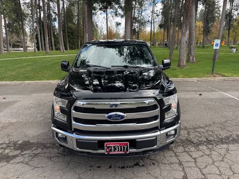 Used 2016 Ford F150 Lariat w/ Equipment Group 501A Mid image 4