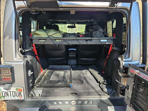Used 2017 Jeep Wrangler Rubicon image 14