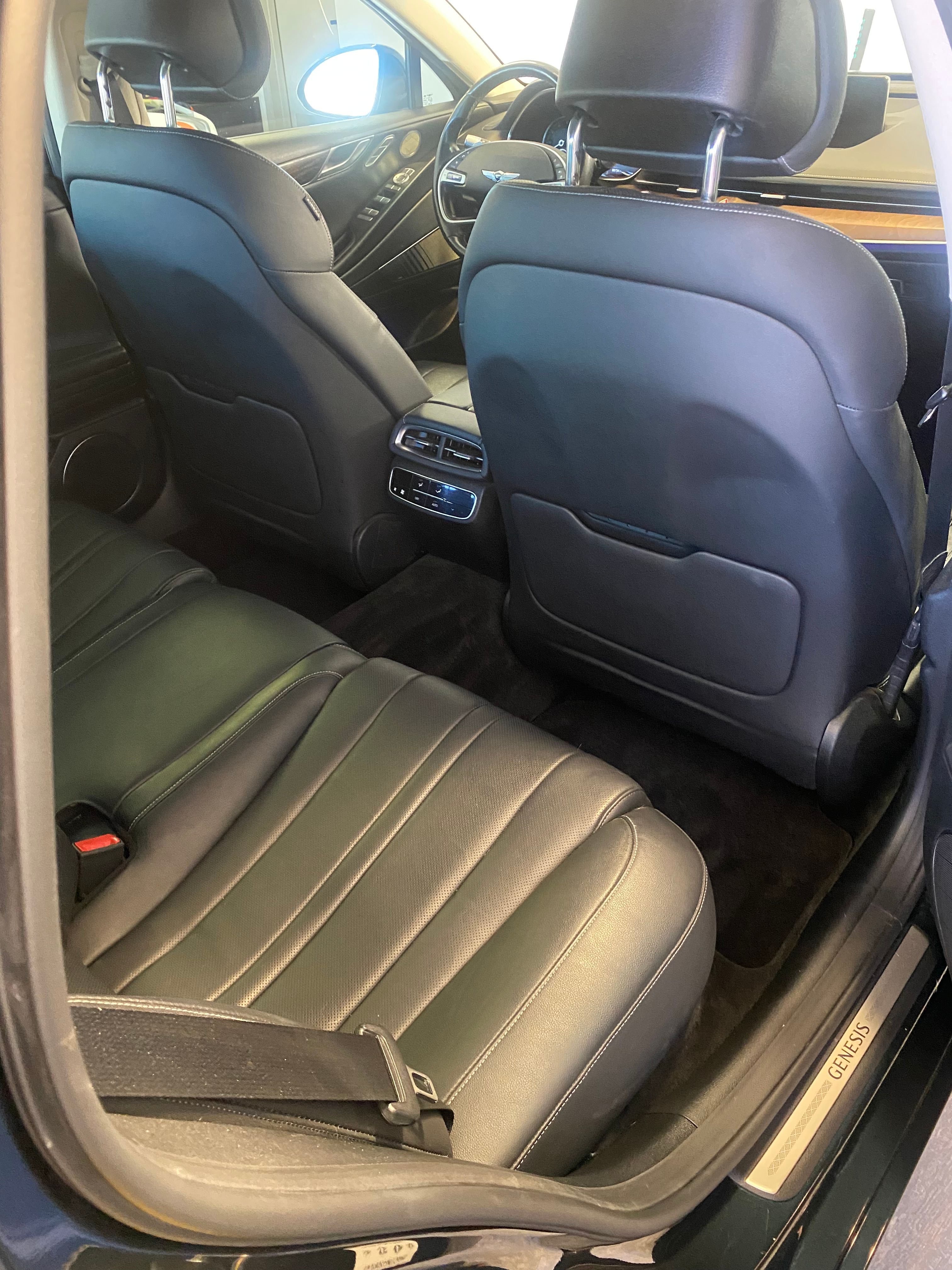 Used 2022 Genesis G80 2.5T w/ Prestige Package RWD image 14