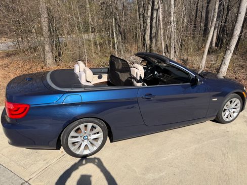 Used 2013 BMW 328i Convertible image 1
