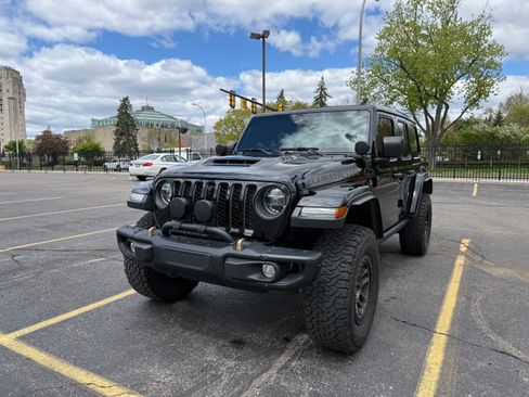 Used 2022 Jeep Wrangler Unlimited Rubicon w/ Xtreme Recon 35" Tire Package AWD/4WD image 2