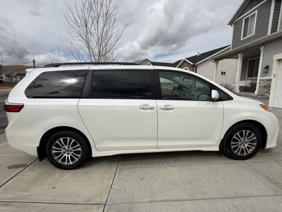 Used 2020 Toyota Sienna XLE Premium