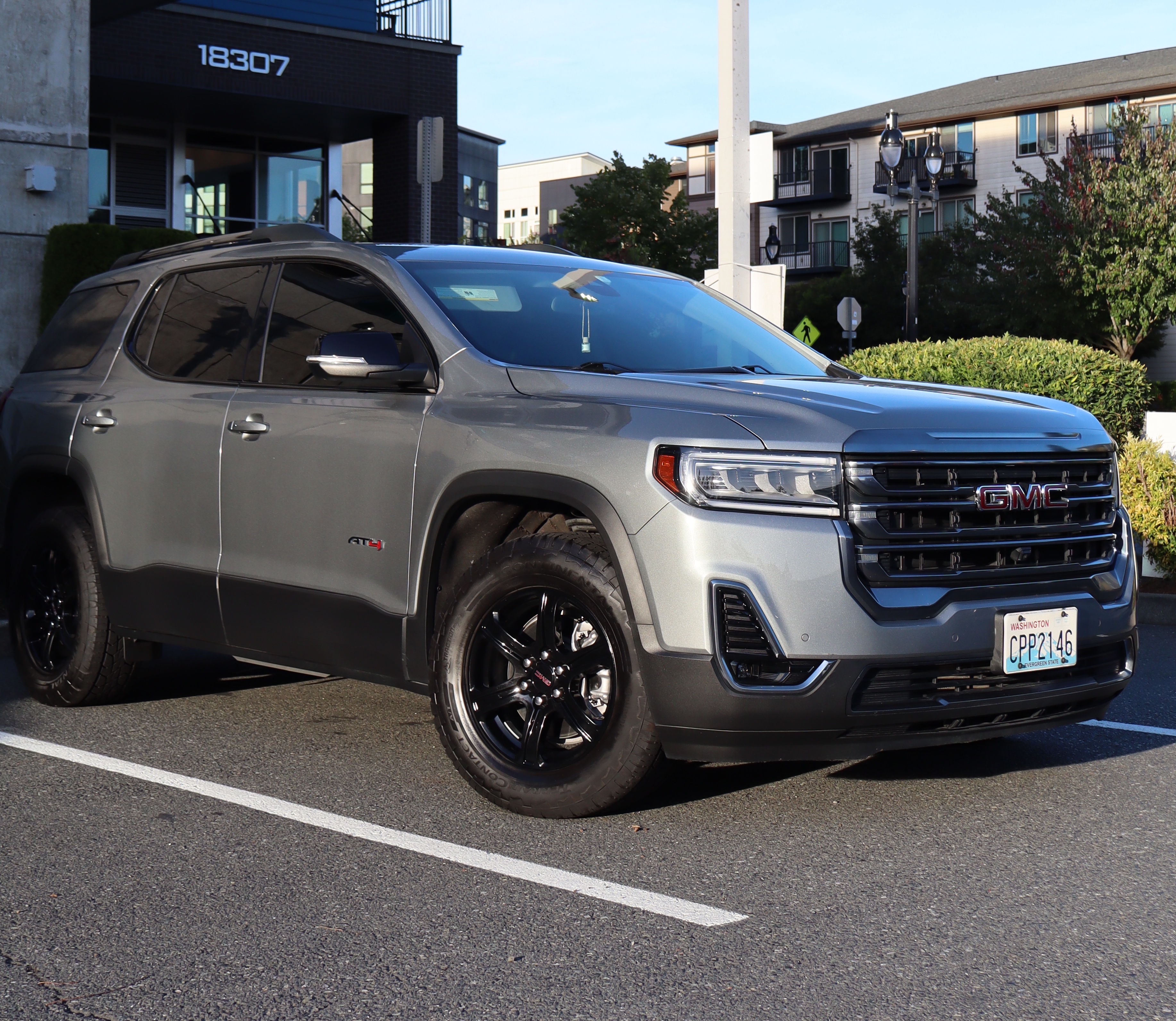 Used 2023 GMC Acadia AT4 w/ Technology Package AWD/4WD image 1