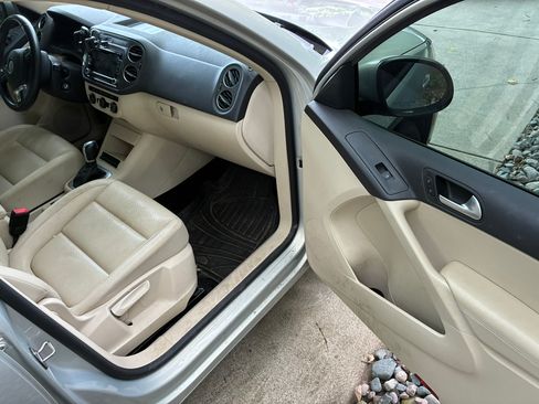 Used 2015 Volkswagen Tiguan SE AWD/4WD image 18