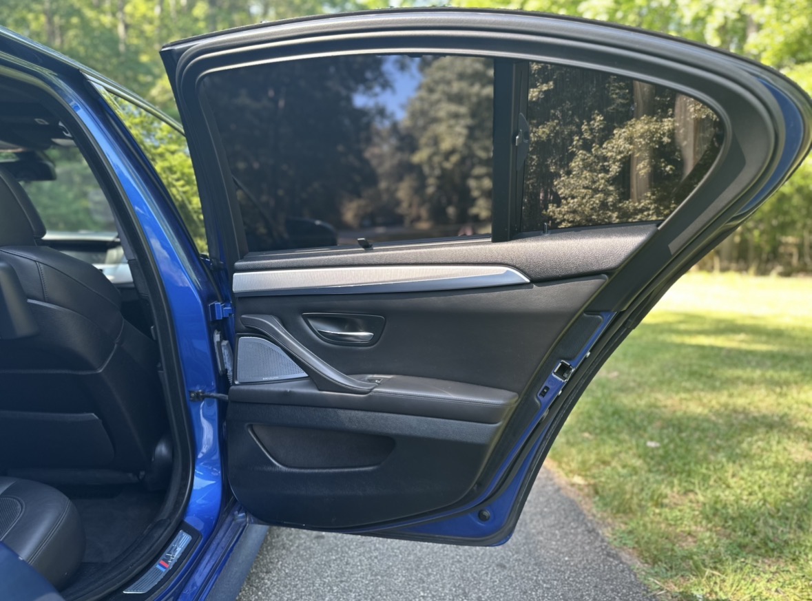 Used 2013 BMW M5 RWD image 22