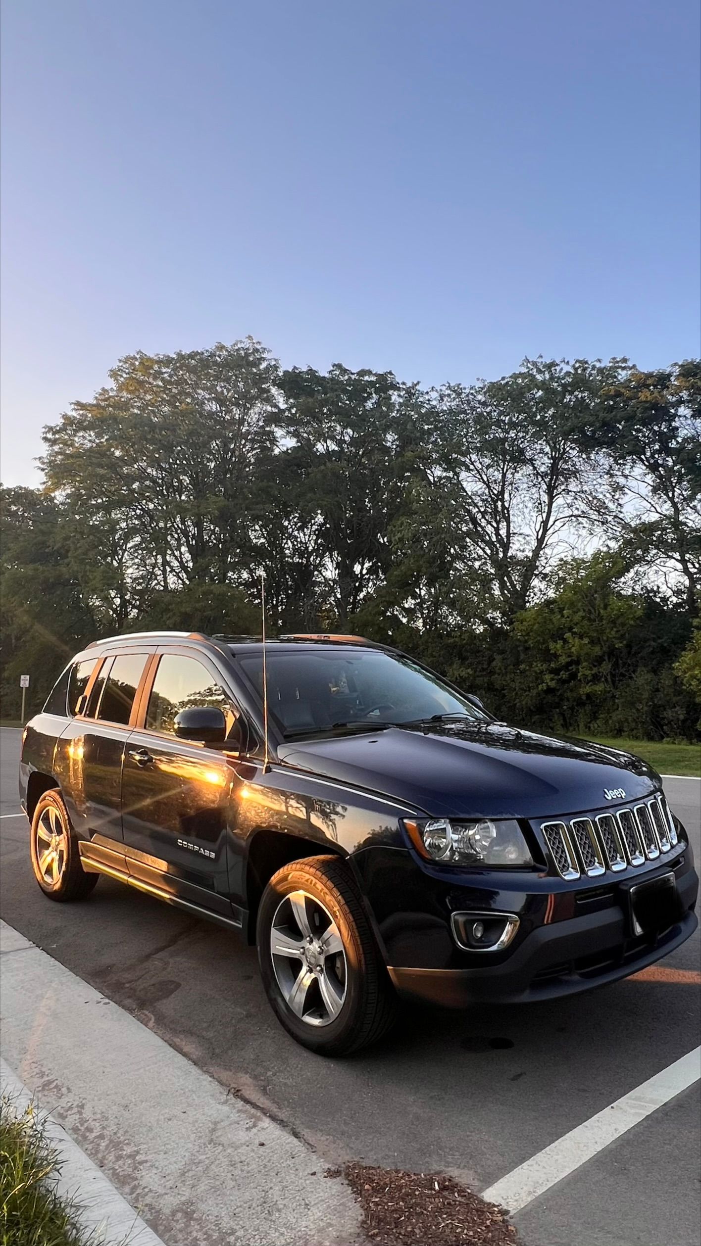 Used 2016 Jeep Compass High Altitude AWD/4WD image 1