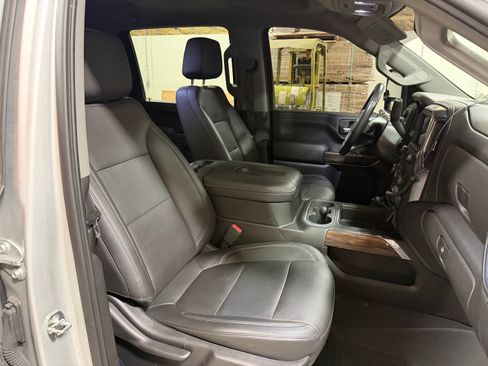 Used 2020 Chevrolet Silverado 3500 LT w/ All Star Edition image 11