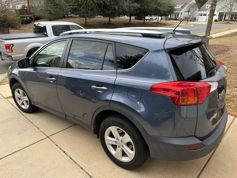 Used 2014 Toyota RAV4 XLE image 4