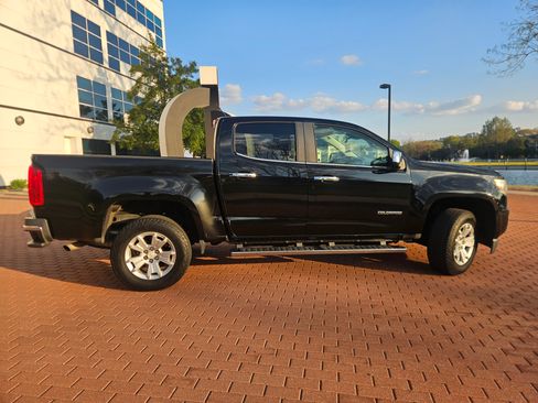 Used 2015 Chevrolet Colorado LT w/ Luxury Package image 8