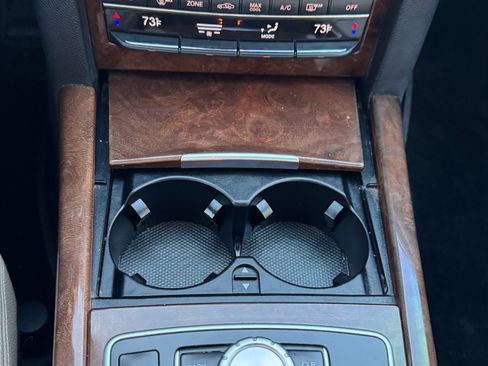Used 2013 Mercedes-Benz E 350 Sedan image 11