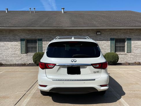 Used 2017 INFINITI QX60 Luxe w/ Deluxe Technology Package image 2