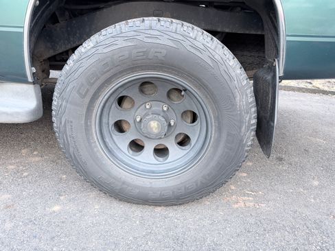 Used 1997 Toyota T100 SR5 image 9