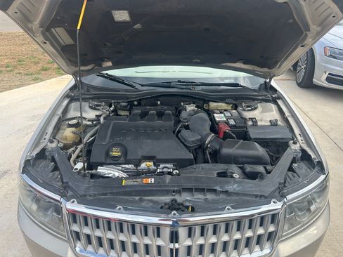 Used 2009 Lincoln MKZ image 12