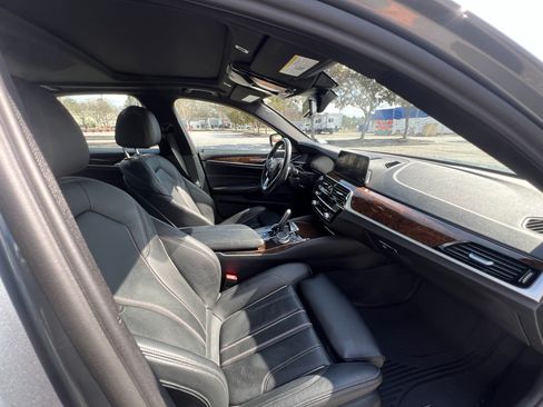 Used 2020 BMW 530i image 18