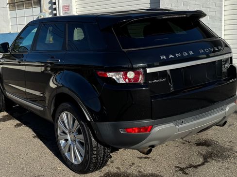 Used 2015 Land Rover Range Rover Evoque Prestige image 9