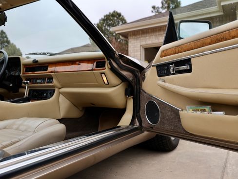 Used 1994 Jaguar XJS 4.0 Convertible image 9