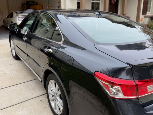 Used 2011 Lexus ES 350 image 17