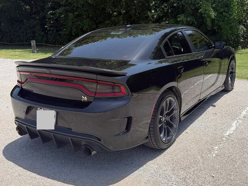 Used 2021 Dodge Charger Scat Pack w/ Plus Group RWD image 8
