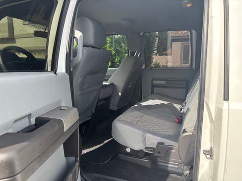 Used 2012 Ford F350 XLT w/ XLT Premium Pkg image 10